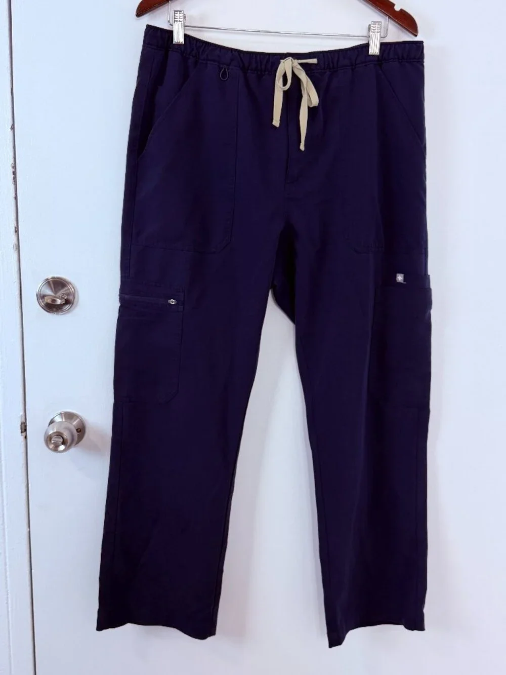 FIGS Cairo Cargo Straight-Leg Scrub Pants Men's Navy Blue Size XL/Short